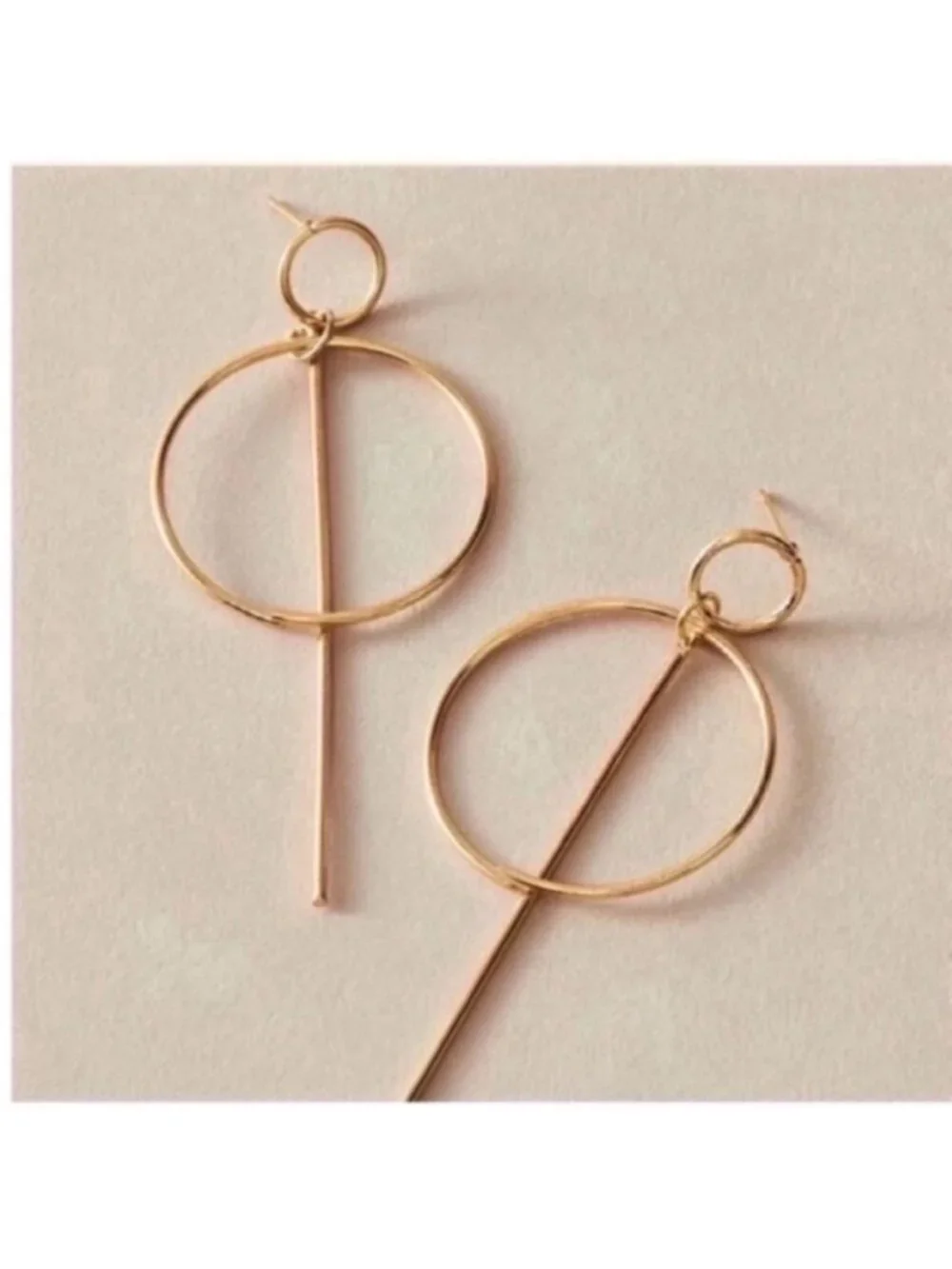 New! Gold Circle Drop Earrings (1012) NWOT